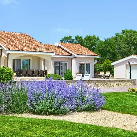 Gardena Villa