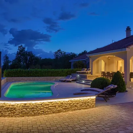 Gardena Villa