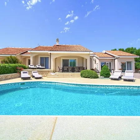 Gardena Villa *